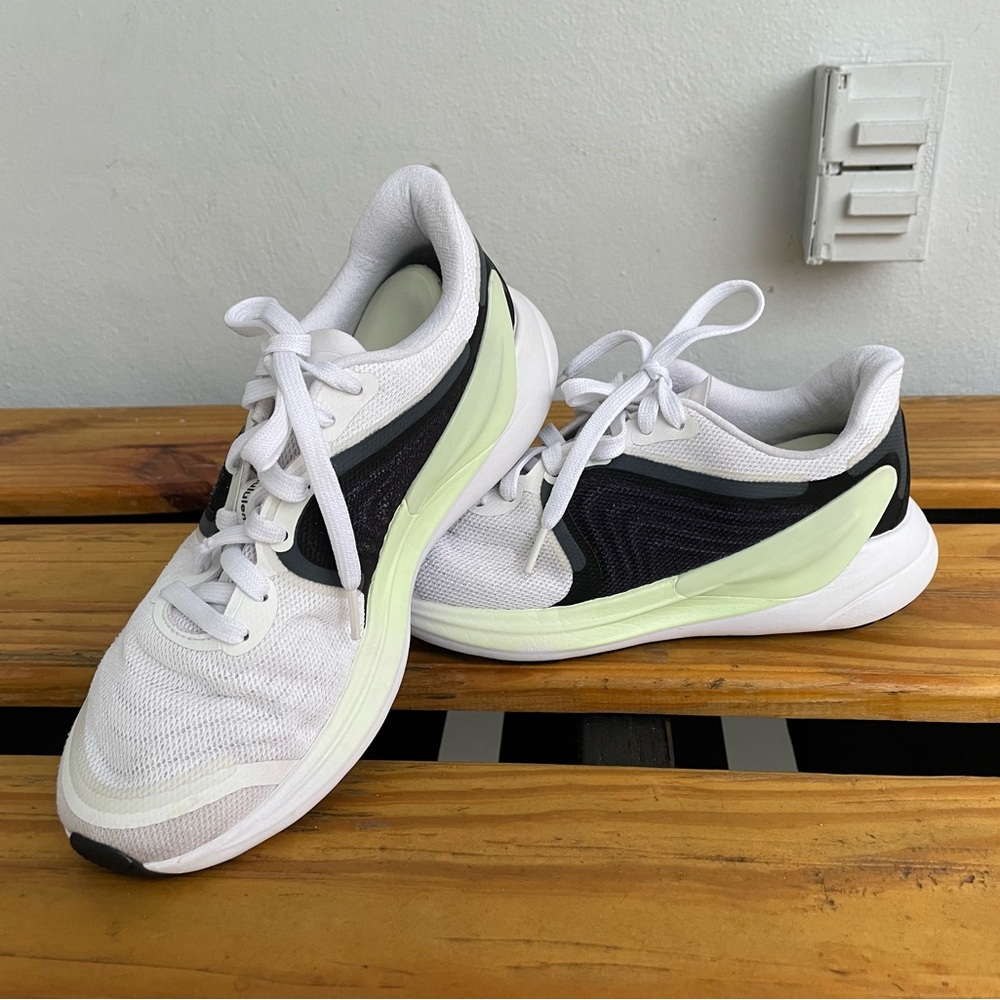 Lululemon Blissfeel 2 Running Sneakers